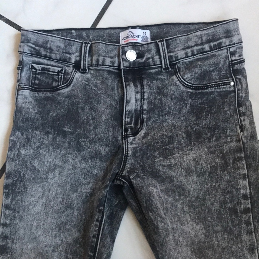Jeans - Picture 2 of 6
